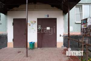 3-к квартира, вторичка, 52м2, 1/9 этаж