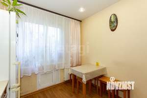 4-к квартира, вторичка, 77м2, 1/9 этаж