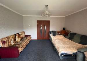 2-к квартира, вторичка, 52м2, 1/10 этаж
