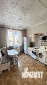 4-к квартира, вторичка, 100м2, 3/5 этаж