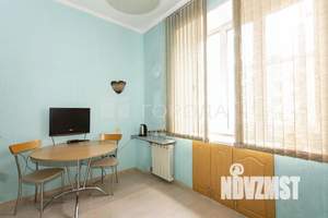 2-к квартира, вторичка, 61м2, 2/5 этаж
