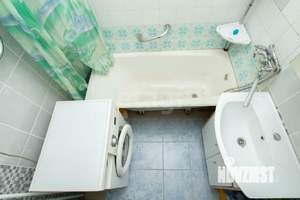 4-к квартира, вторичка, 77м2, 2/9 этаж