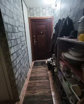 2-к квартира, вторичка, 43м2, 1/5 этаж
