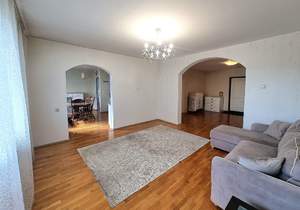 3-к квартира, вторичка, 112м2, 6/10 этаж