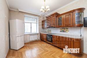 3-к квартира, вторичка, 176м2, 3/6 этаж