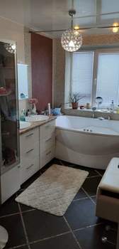 4-к квартира, вторичка, 101м2, 3/9 этаж