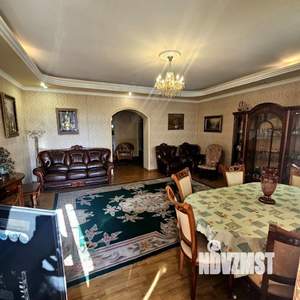 3-к квартира, вторичка, 146м2, 3/6 этаж