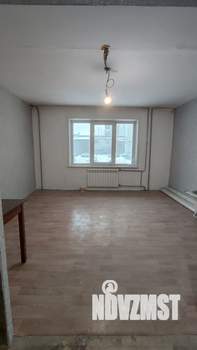 3-к квартира, вторичка, 65м2, 1/10 этаж