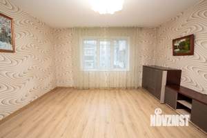 4-к квартира, вторичка, 77м2, 3/9 этаж