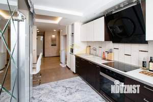 4-к квартира, вторичка, 125м2, 9/17 этаж