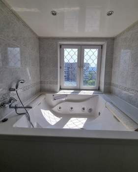 4-к квартира, вторичка, 115м2, 9/9 этаж