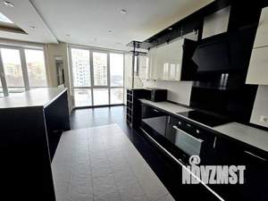 4-к квартира, вторичка, 107м2, 4/12 этаж