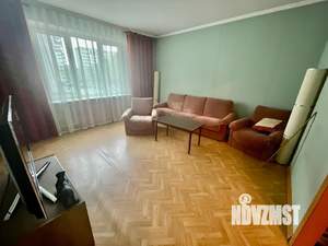 4-к квартира, вторичка, 95м2, 2/9 этаж