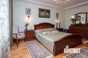 2-к квартира, вторичка, 104м2, 4/16 этаж