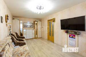 2-к квартира, вторичка, 43м2, 1/9 этаж