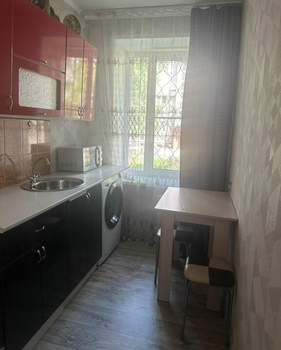3-к квартира, вторичка, 46м2, 1/3 этаж