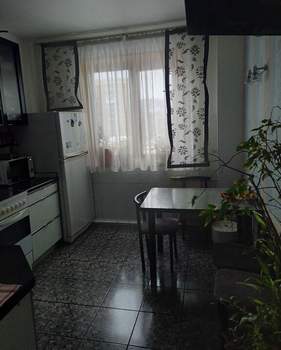 4-к квартира, вторичка, 81м2, 4/10 этаж