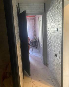 2-к квартира, вторичка, 54м2, 1/9 этаж