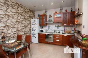 3-к квартира, вторичка, 98м2, 3/5 этаж