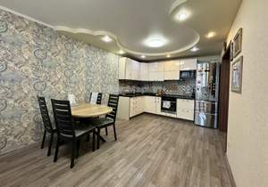 3-к квартира, вторичка, 94м2, 17/18 этаж
