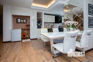 4-к квартира, вторичка, 125м2, 9/17 этаж