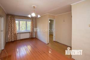 2-к квартира, вторичка, 43м2, 1/5 этаж