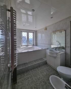 4-к квартира, вторичка, 115м2, 9/9 этаж