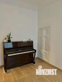 2-к квартира, вторичка, 63м2, 5/5 этаж