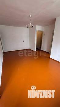 2-к квартира, вторичка, 43м2, 1/5 этаж