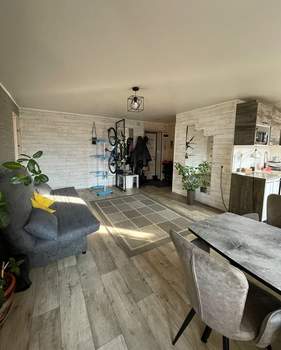 2-к квартира, вторичка, 42м2, 5/5 этаж