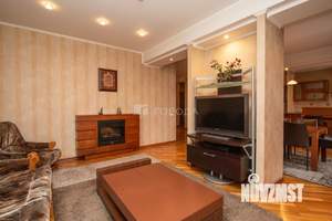 3-к квартира, вторичка, 97м2, 2/7 этаж