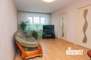 4-к квартира, вторичка, 61м2, 3/5 этаж