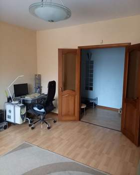 4-к квартира, вторичка, 81м2, 4/10 этаж