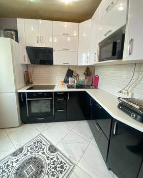 3-к квартира, вторичка, 57м2, 8/10 этаж