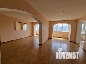 4-к квартира, вторичка, 115м2, 9/10 этаж