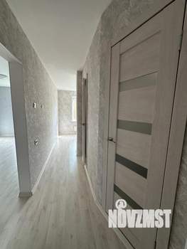 2-к квартира, вторичка, 52м2, 1/9 этаж