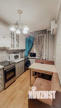 3-к квартира, вторичка, 60м2, 1/9 этаж
