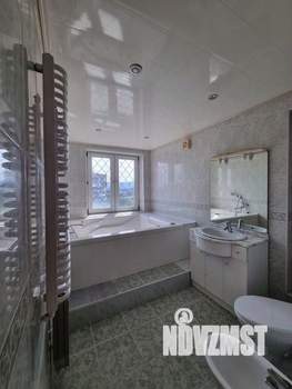 4-к квартира, вторичка, 115м2, 9/10 этаж