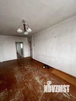 3-к квартира, вторичка, 58м2, 9/9 этаж