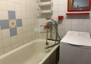 2-к квартира, вторичка, 42м2, 2/5 этаж