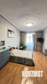 4-к квартира, вторичка, 100м2, 3/5 этаж