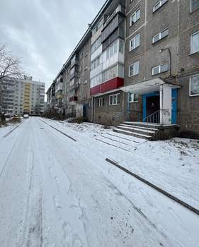 4-к квартира, вторичка, 61м2, 5/5 этаж