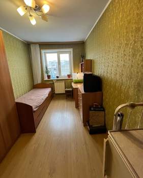 4-к квартира, вторичка, 61м2, 5/5 этаж