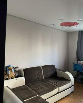 2-к квартира, вторичка, 54м2, 1/9 этаж