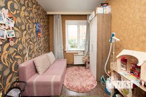 3-к квартира, вторичка, 46м2, 1/4 этаж