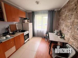 2-к квартира, вторичка, 52м2, 1/10 этаж