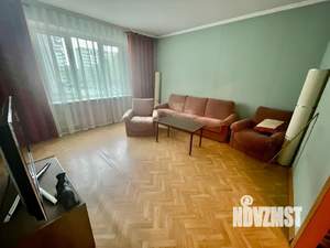 4-к квартира, вторичка, 95м2, 2/9 этаж
