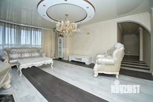 3-к квартира, вторичка, 140м2, 12/14 этаж
