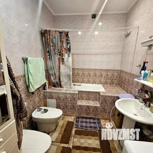 3-к квартира, вторичка, 146м2, 3/6 этаж