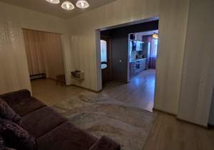 3-к квартира, вторичка, 82м2, 8/9 этаж